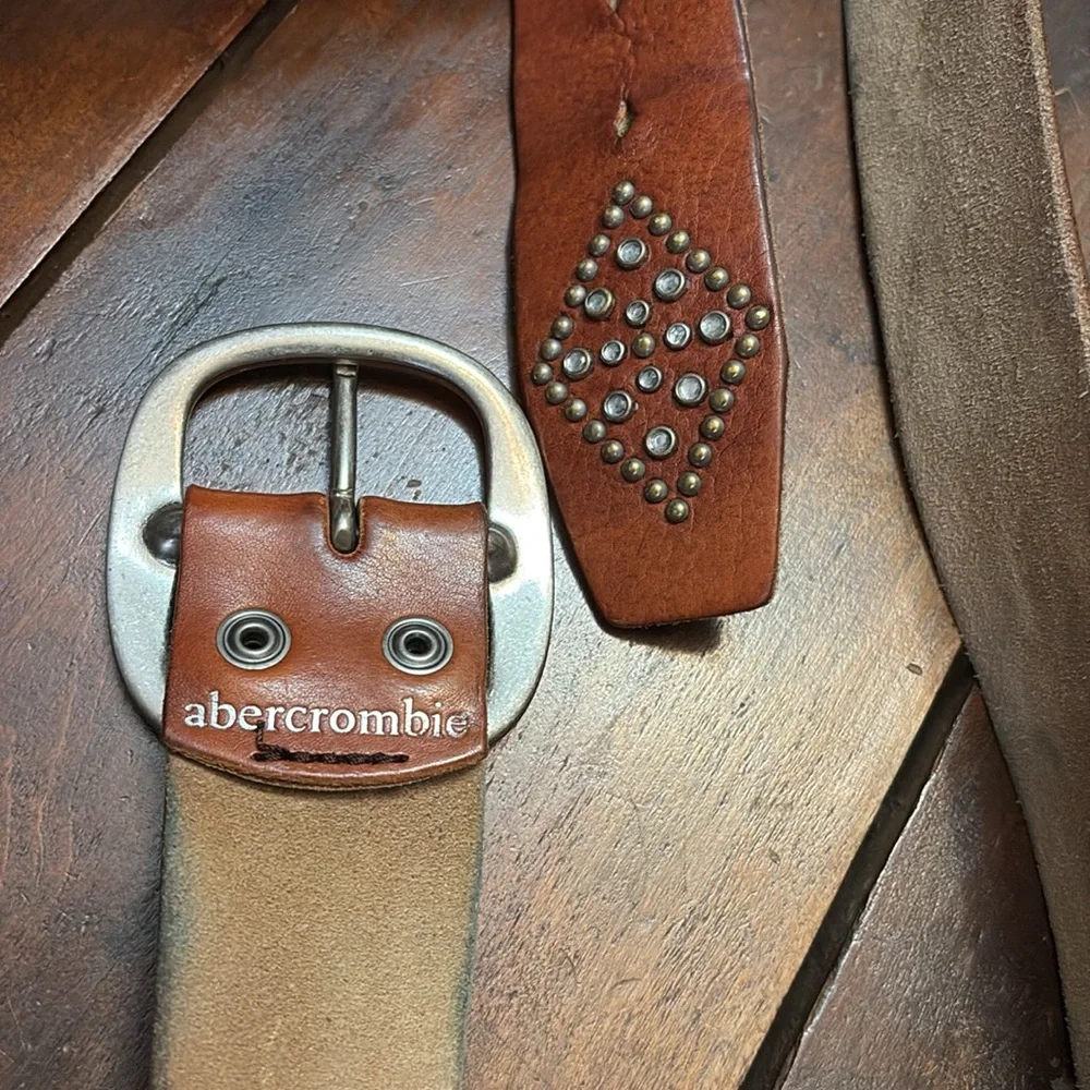Abercrombie Well Loved Leather Embellished Women’s Belt- Size 30